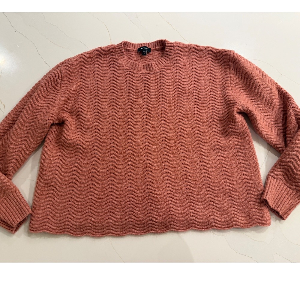 Express Sweater Women Medium Pink Wavy Knit Crew Neck Long‎ Sleeve